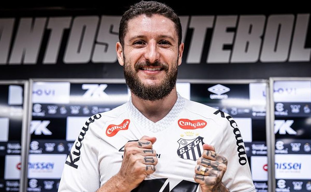 Zé Rafael destaca apoio da comissão técnica do Santos após longa recuperação