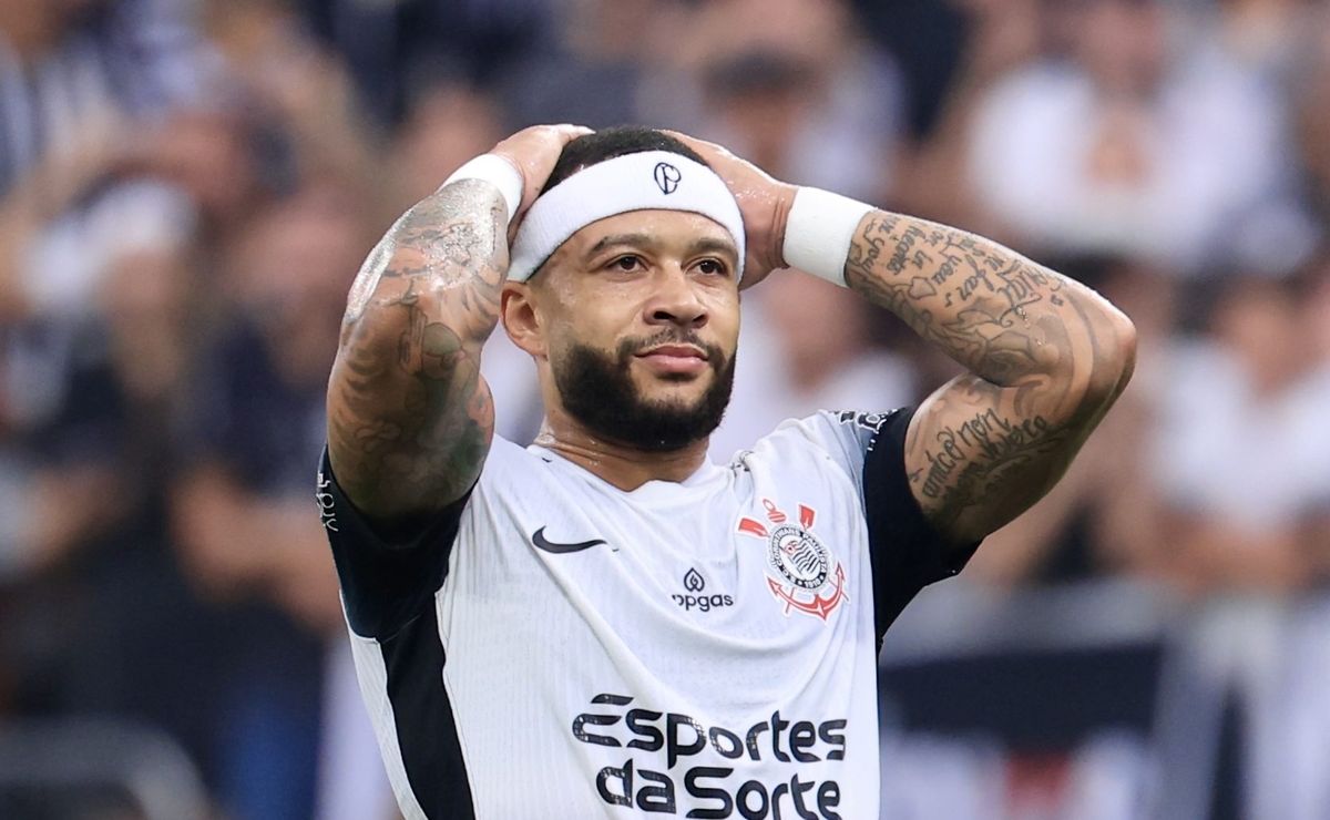 Memphis Depay perde pênalti em Mirassol x Corinthians e torcida não aprova cavadinha
