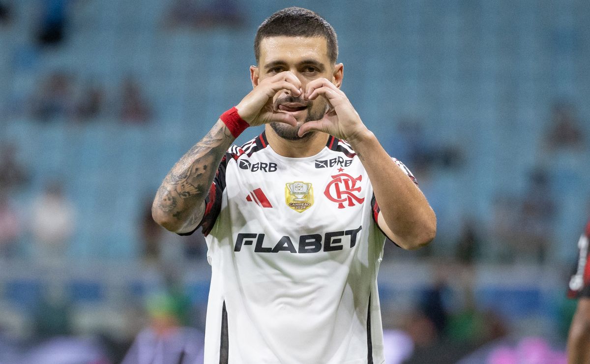 Flamengo adia renovação de Arrascaeta e prioriza Varela, Rossi e Pedro