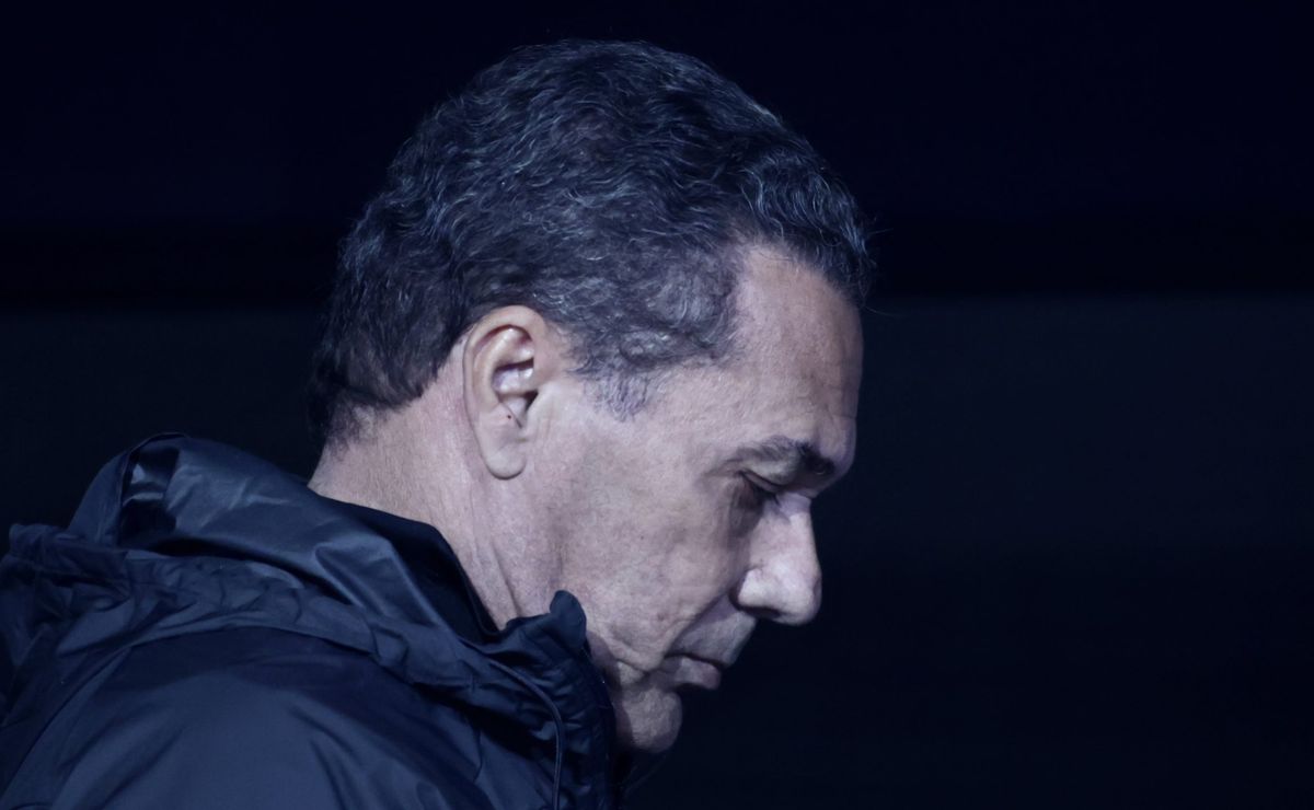 Após 17 anos, Santos reencontra o estádio do Palmeiras como mandante