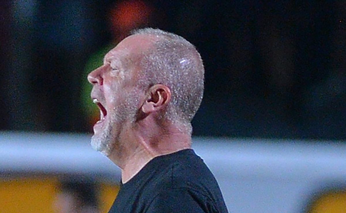 Gabriel Grando deve sair do Grêmio e Mano Menezes busca solução imediata no mercado da bola