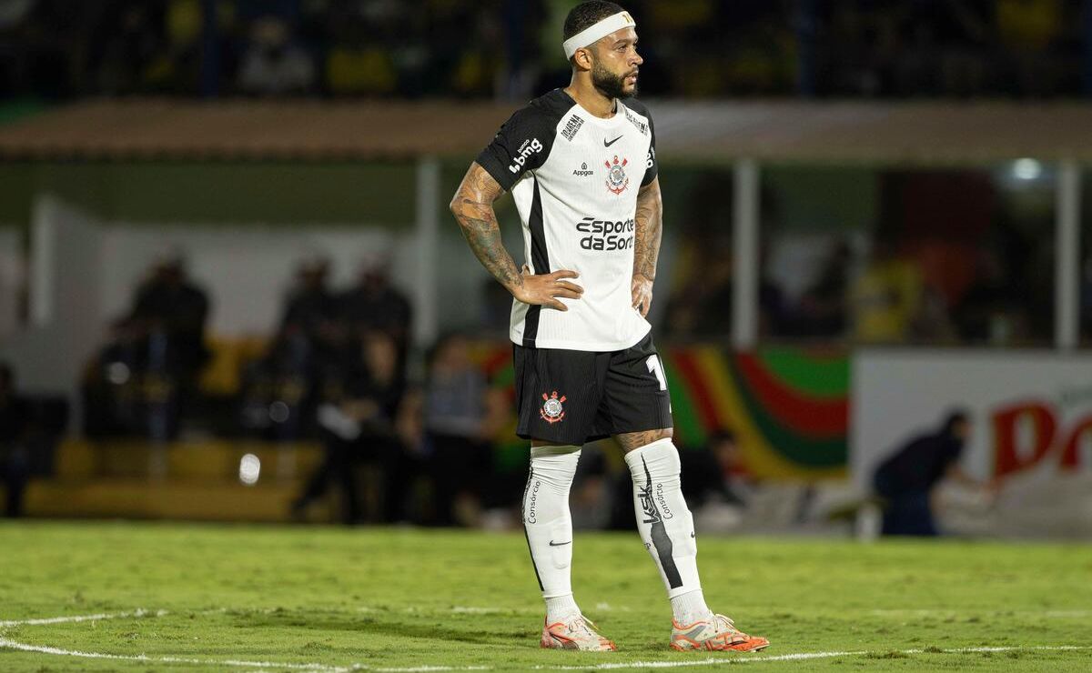 Timão sem Memphis Depay na Sul-Americana; como isso afeta no Ligavip?