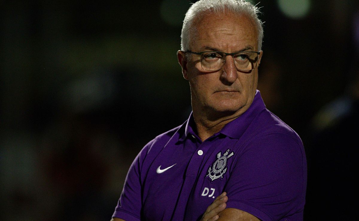 Escalação do Corinthians: Dorival Júnior faz mexidas na defesa e apostará em André Ramalho e Tchoca