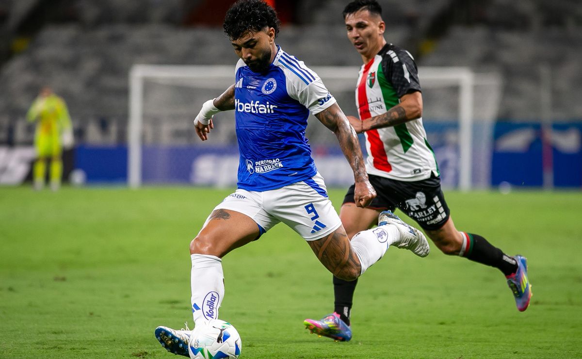 Cruzeiro vence o Palestino de virada na Sul-Americana, mas já estava eliminado da competição