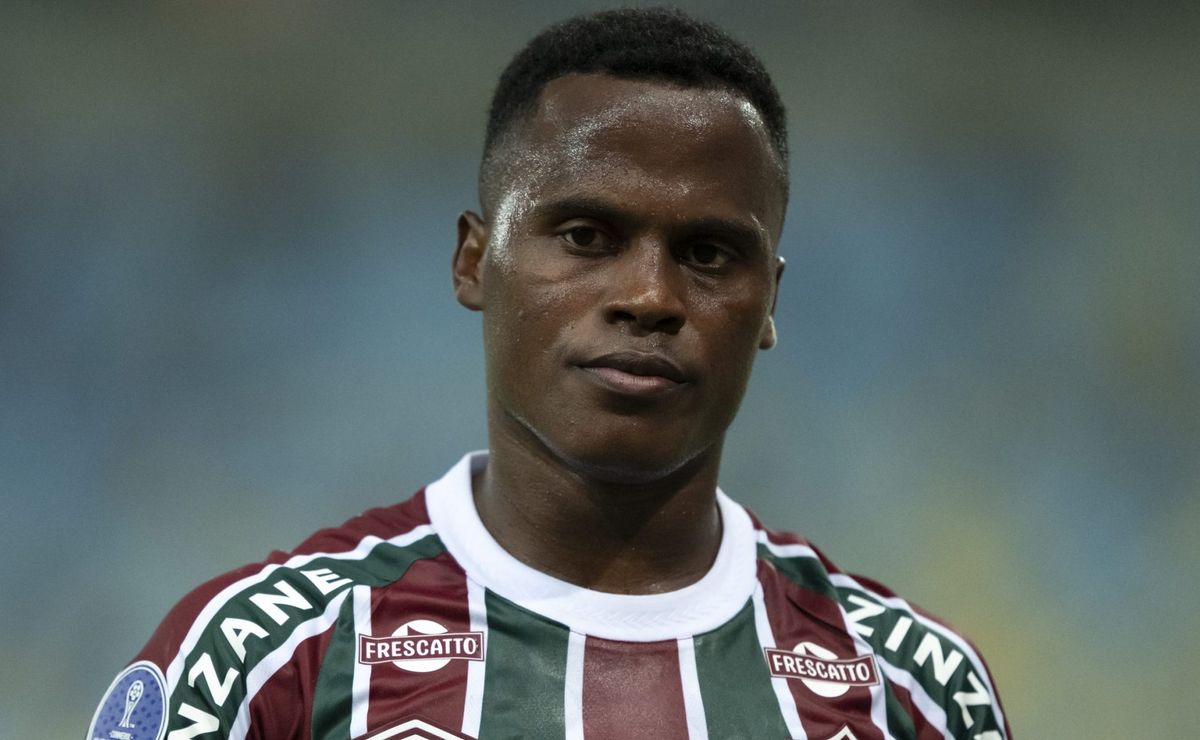 Arias faz cobrança no Fluminense mesmo após vitória na Sul-Americana: “Falta coisa para melhorar”