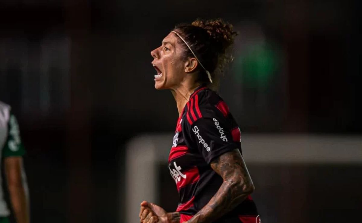 Cristiane, atacante do Flamengo, completa 40 anos; relembre a trajetória da atleta