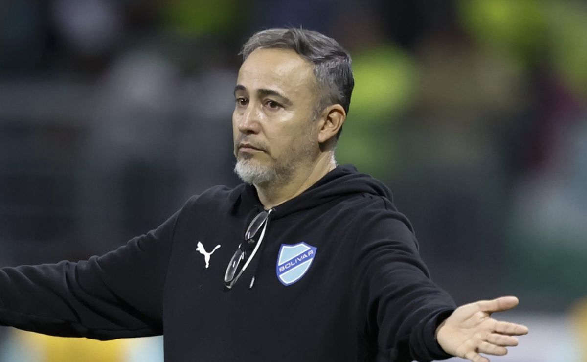 “Merecíamos fazer um gol”; Treinador do Bolívar crava que sua equipe foi prejudicada contra o Palmeiras