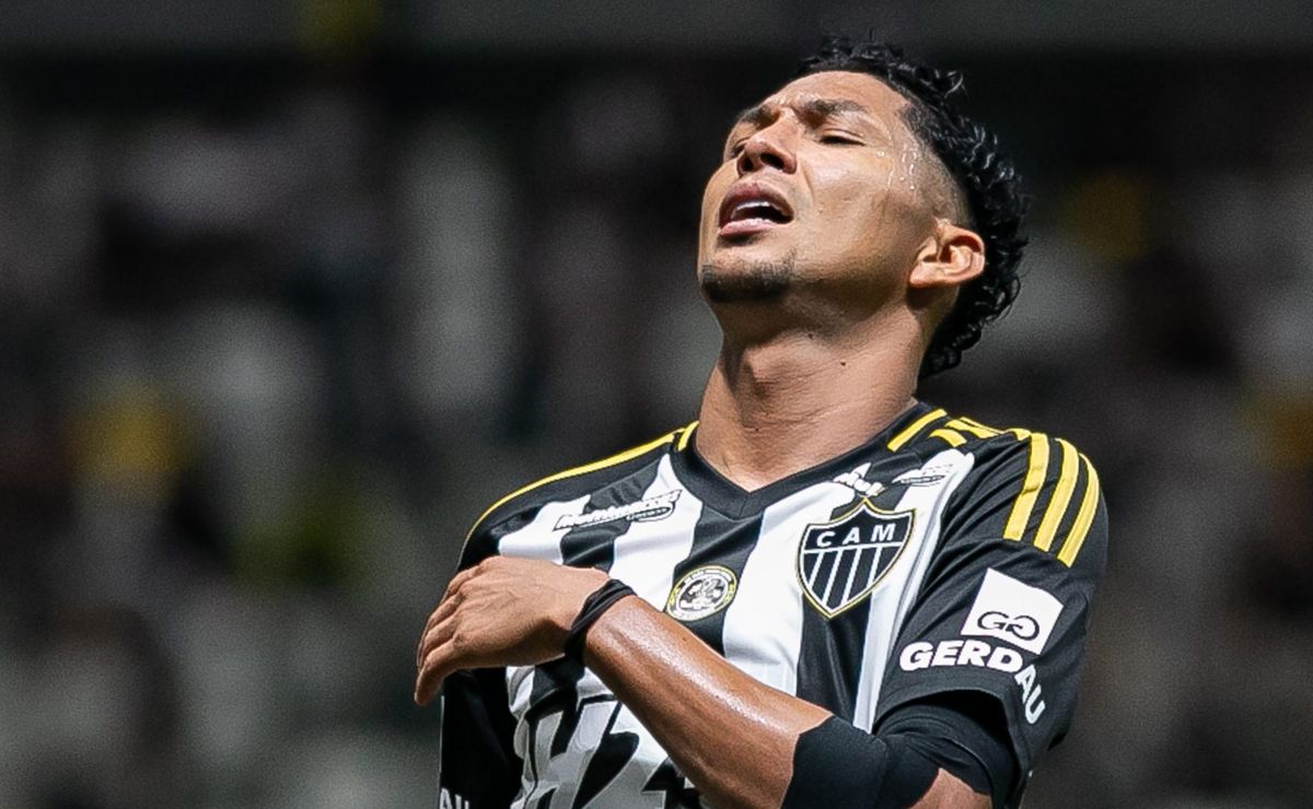 Rony desabafa após vitória do Atlético-MG e faz ‘alerta’ ao elenco: “Estava tudo embolado”