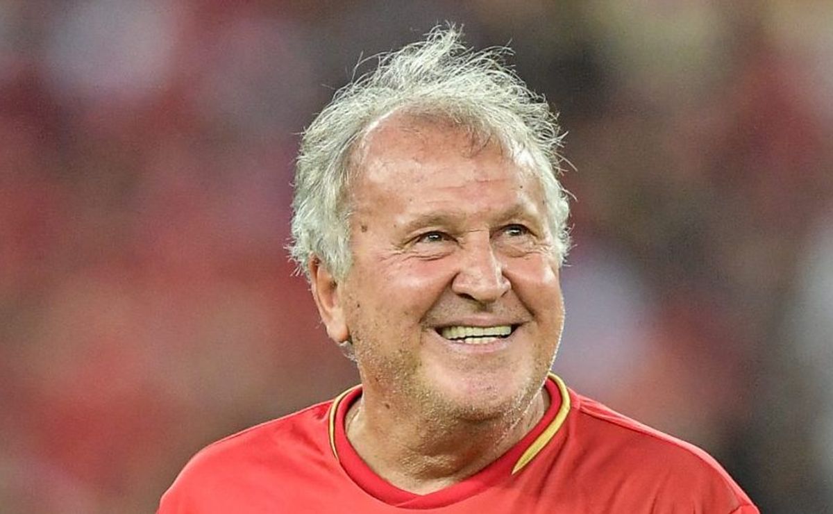 Zico se rende e enche Filipe Luís de elogios por excelente trabalho no Flamengo