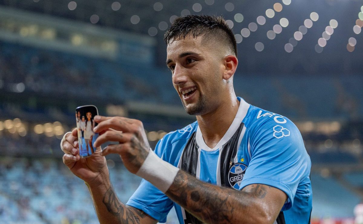Cristian Olivera vira desfalque no Grêmio e não joga contra o São Paulo
