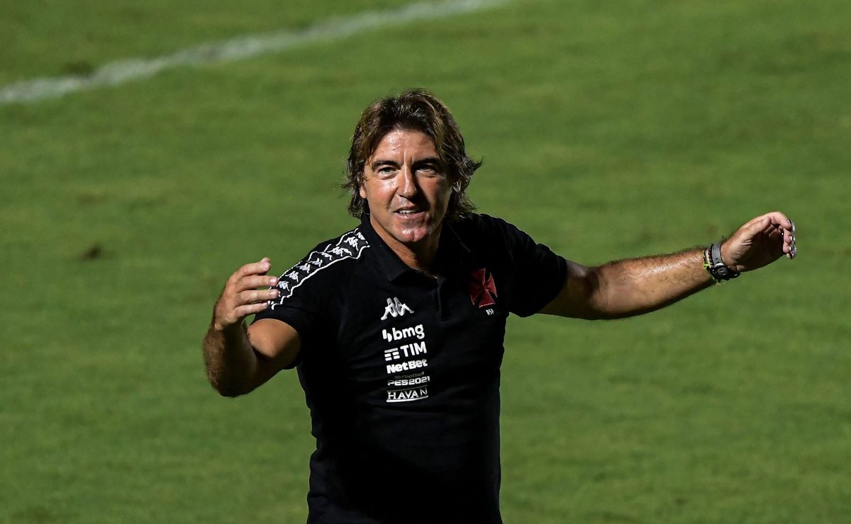 Ricardo Sá Pinto relembra tiroteios durante treinos na época que comandava o Vasco