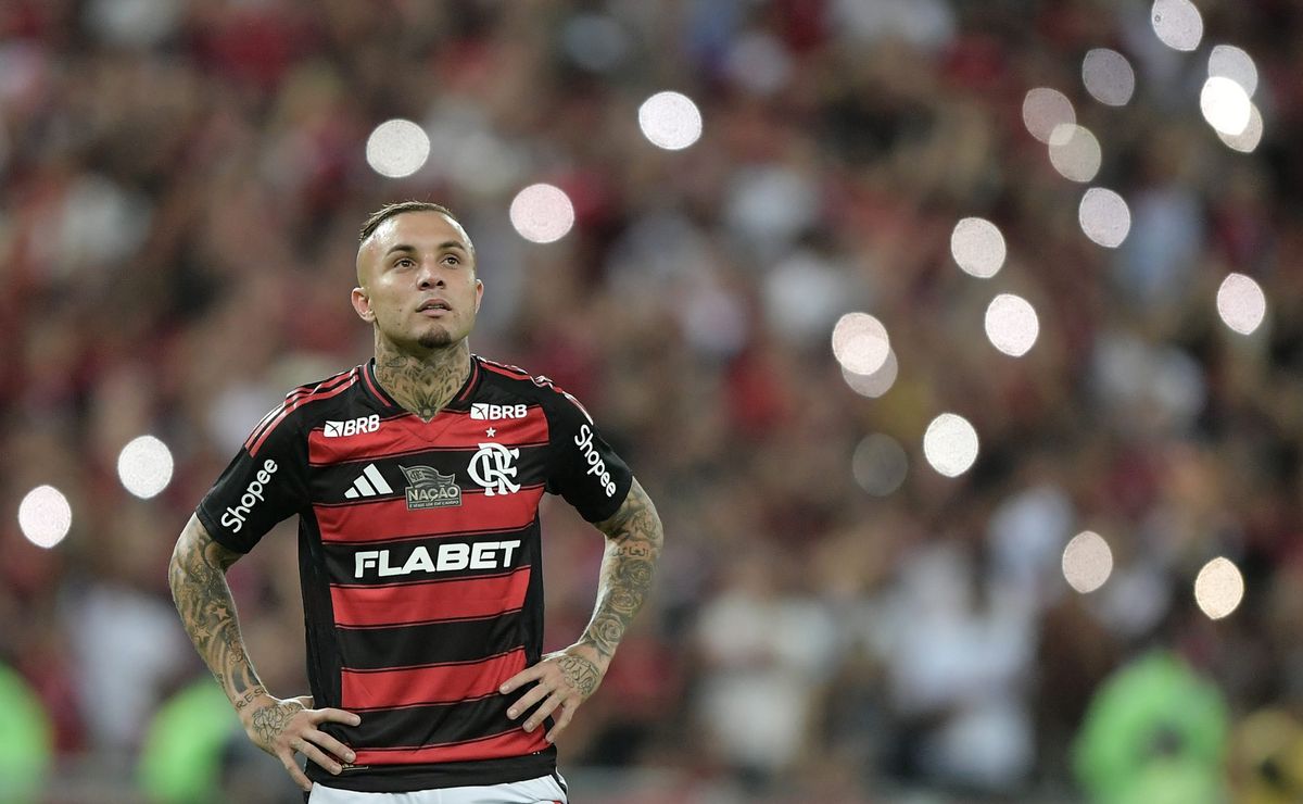 Cebolinha atrai interesse de clubes brasileiros e futuro no Flamengo fica incerto