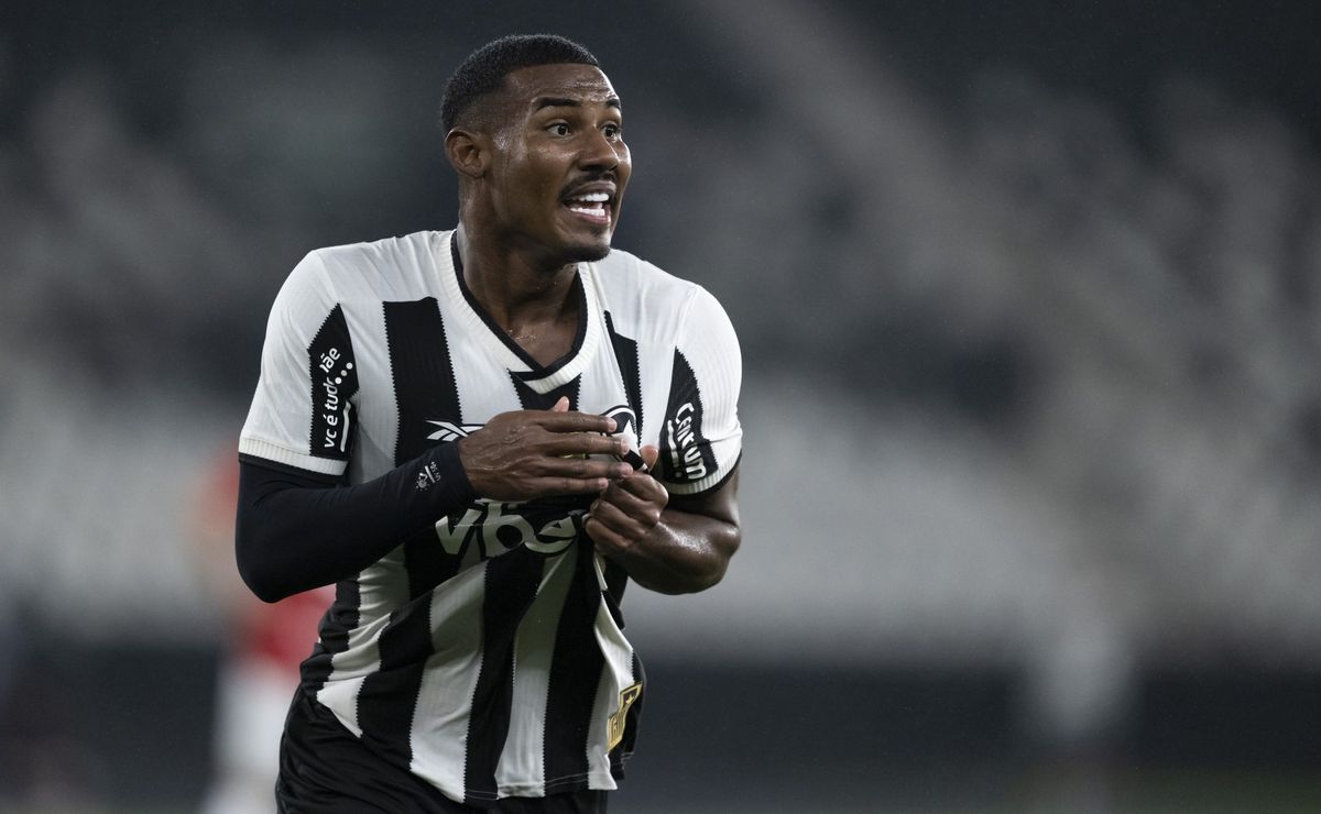 Cuiabano se diz “em casa” no Botafogo e reforça confiança no trabalho com Renato Paiva