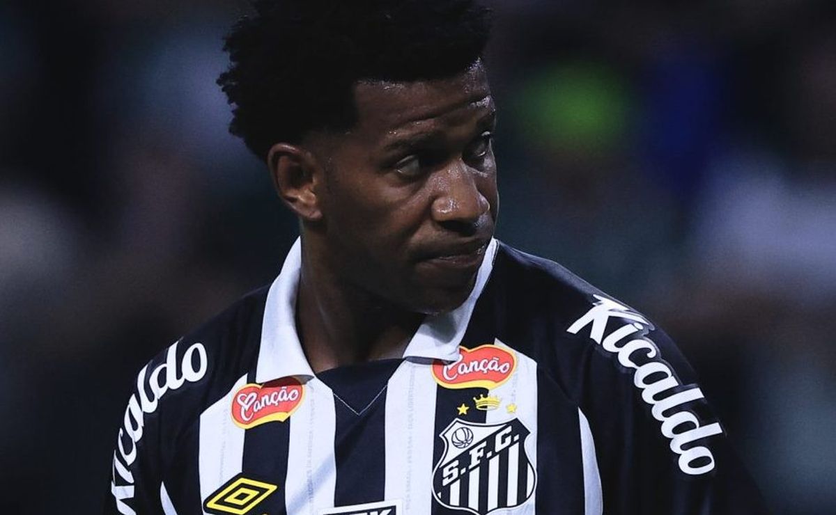Gil decide se aposentar após pedir rescisão com o Santos de Marcelo Teixeira, diz portal