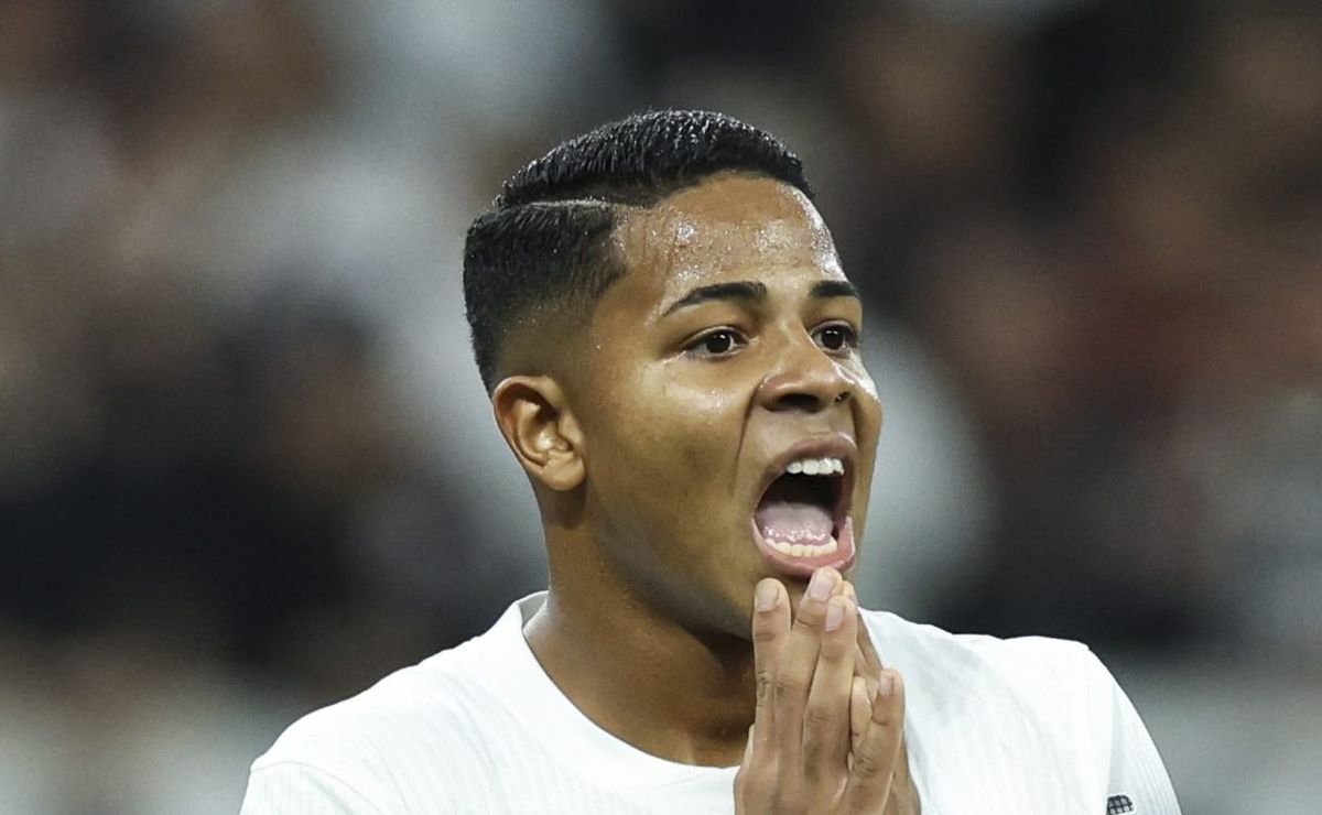 José Boto não aprova e o Flamengo descarta a contratação de Wesley, ex-Corinthians