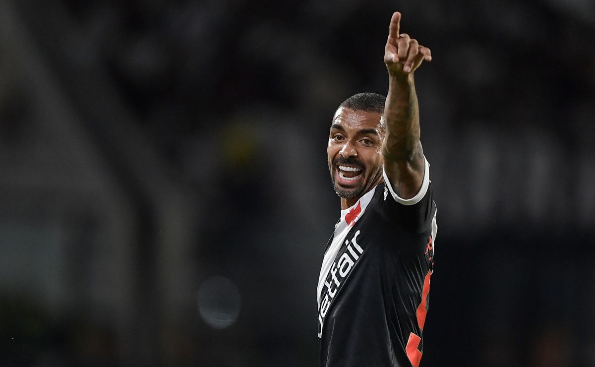 Paulo Henrique avalia começo de Fernando Diniz no Vasco: ”Foram poucos treinos, mas…”