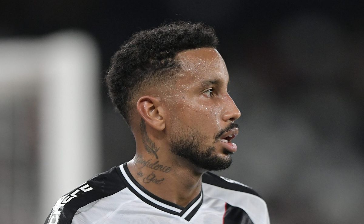 Avaliado em R$ 15,8 milhões, Jair pode trocar Vasco por ex-clube, Atlético-MG