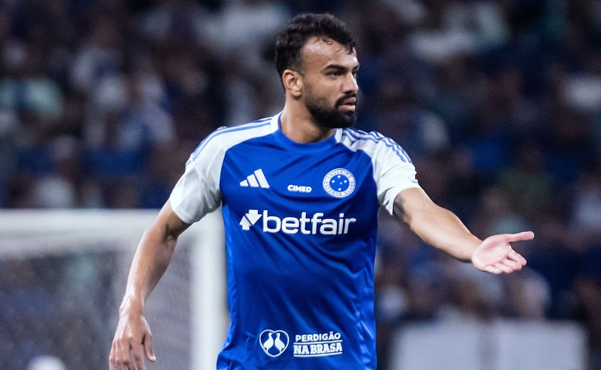 Fabrício Bruno teve bons números individuais no duelo do Cruzeiro contra o Atlético-MG