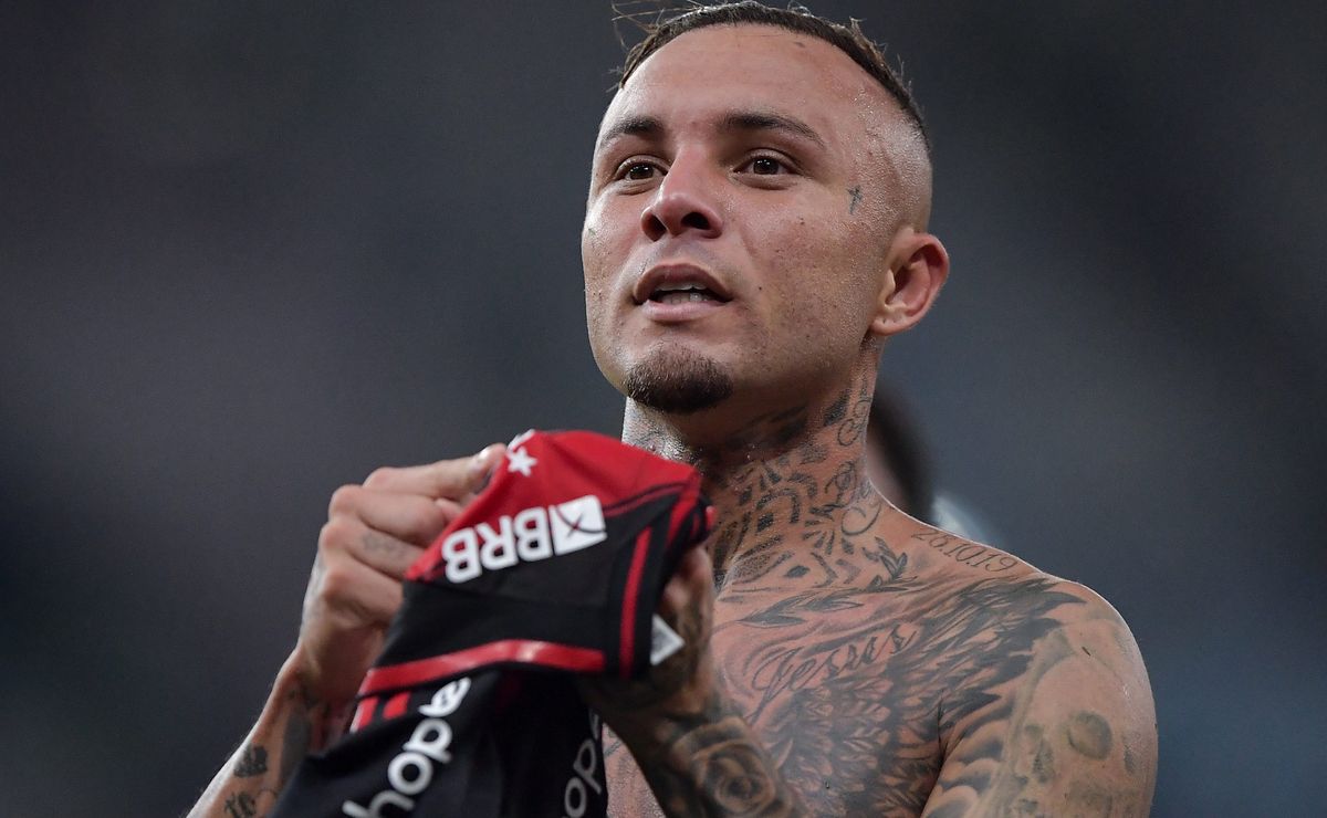 Cebolinha decide permanecer no Flamengo e desiste de retorno ao Grêmio
