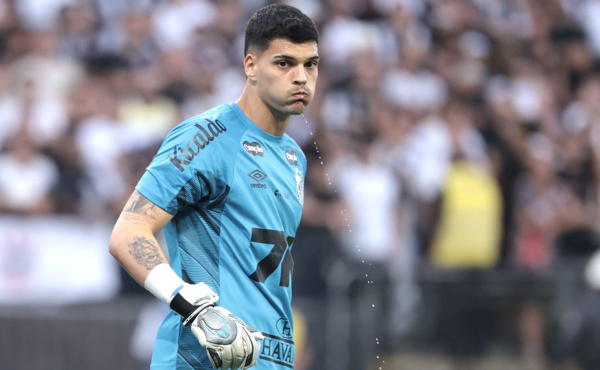 Porto e Galatasaray disputam Goleiro do Santos e Brazão também tem sondagem da Premier League