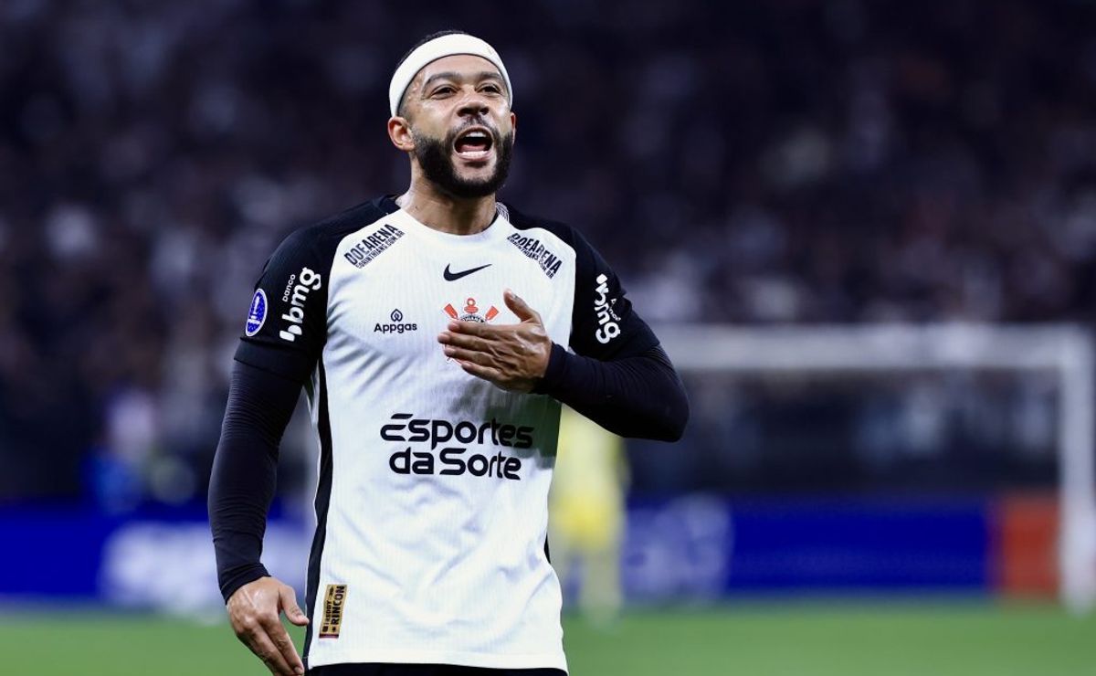 Memphis Depay segue fora e Corinthians de Dorival Júnior estipula data para retorno do holandês
