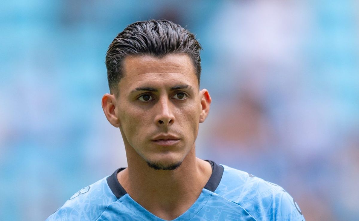 Pavón deve ser negociado pelo Grêmio para o futebol mexicano no meio do ano  