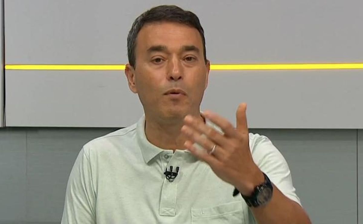 André Rizek destaca fase de Gabriel Brazão no Santos e rasga elogios: “Um dos melhores”