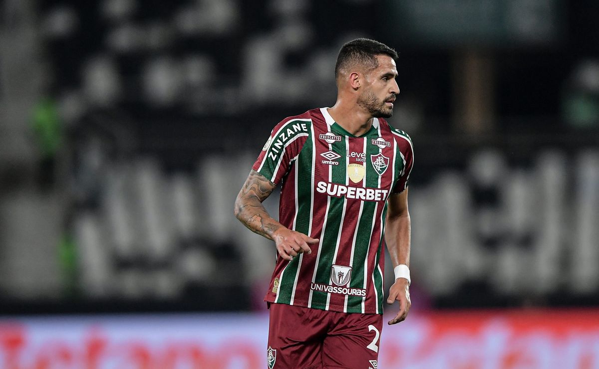 Após deixar o Fluminense, Renato Augusto é surpreendido por ex-colegas