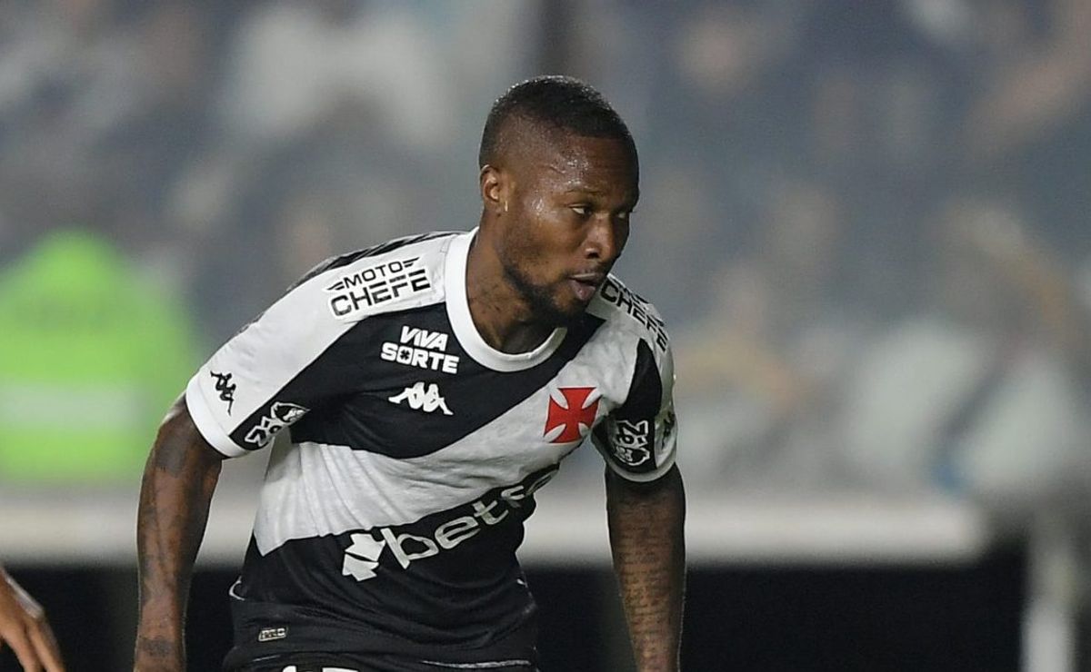 Fernando Diniz toma decisão sobre Loide e atacante continuará no Vasco sob análise