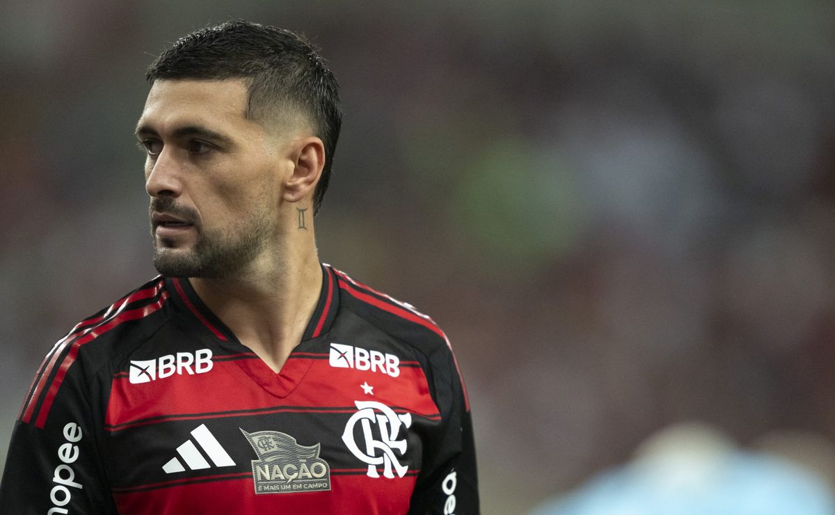 Flamengo aposta em força no segundo tempo para compensar falhas ofensivas no início dos jogos