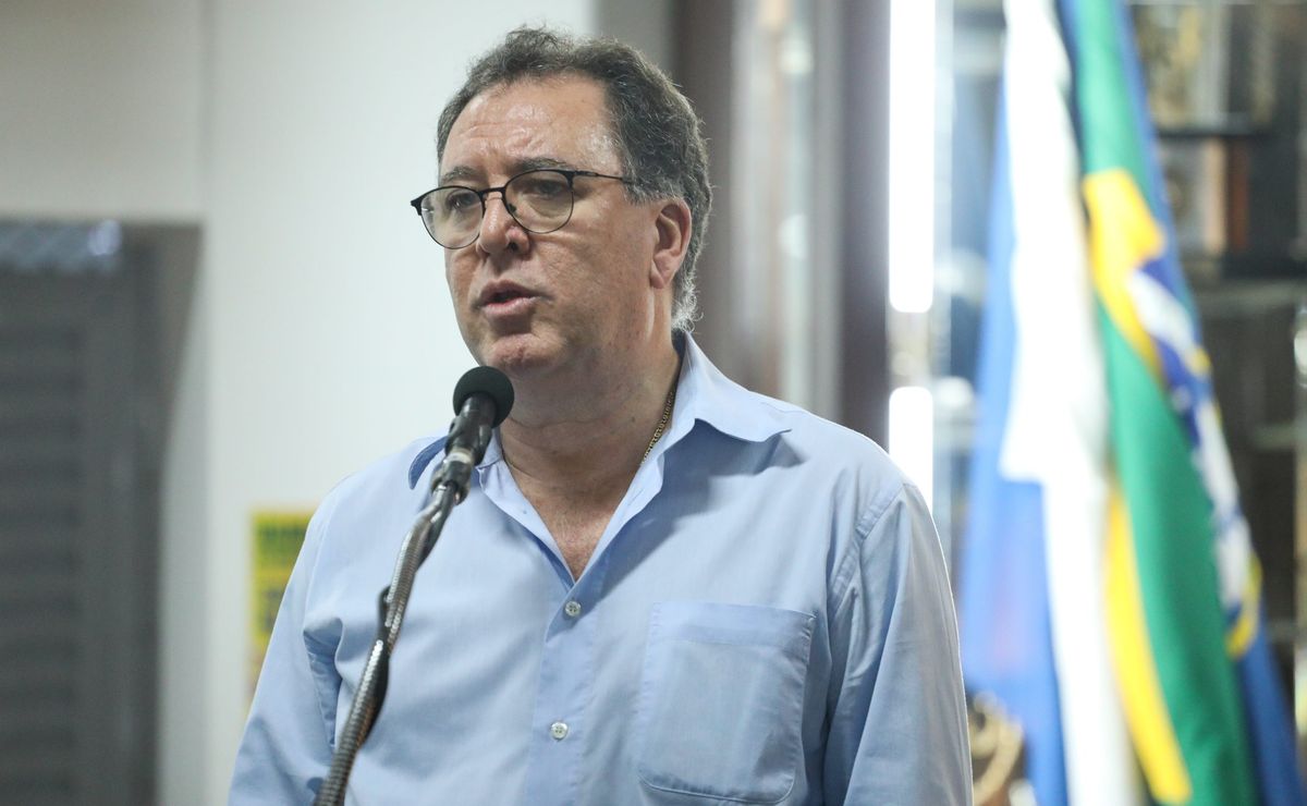 Marcelo Teixeira reforça confiança em Pedro Martins e Santos desiste de contratar coordenador
