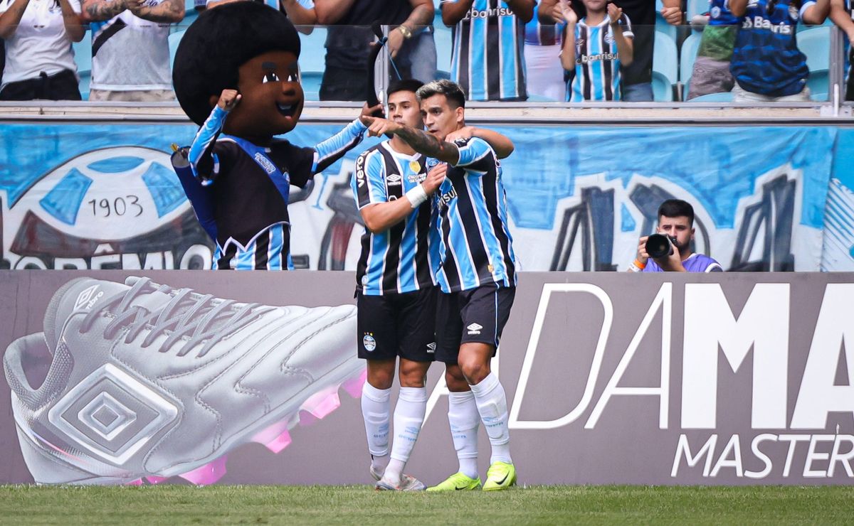 Grêmio resiste a nova oferta do Al-Taawoun por Cristaldo e mantém valor mínimo