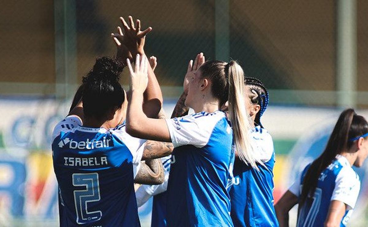 Cruzeiro tenta quebrar tabu contra o Palmeiras no Brasileirão Feminino