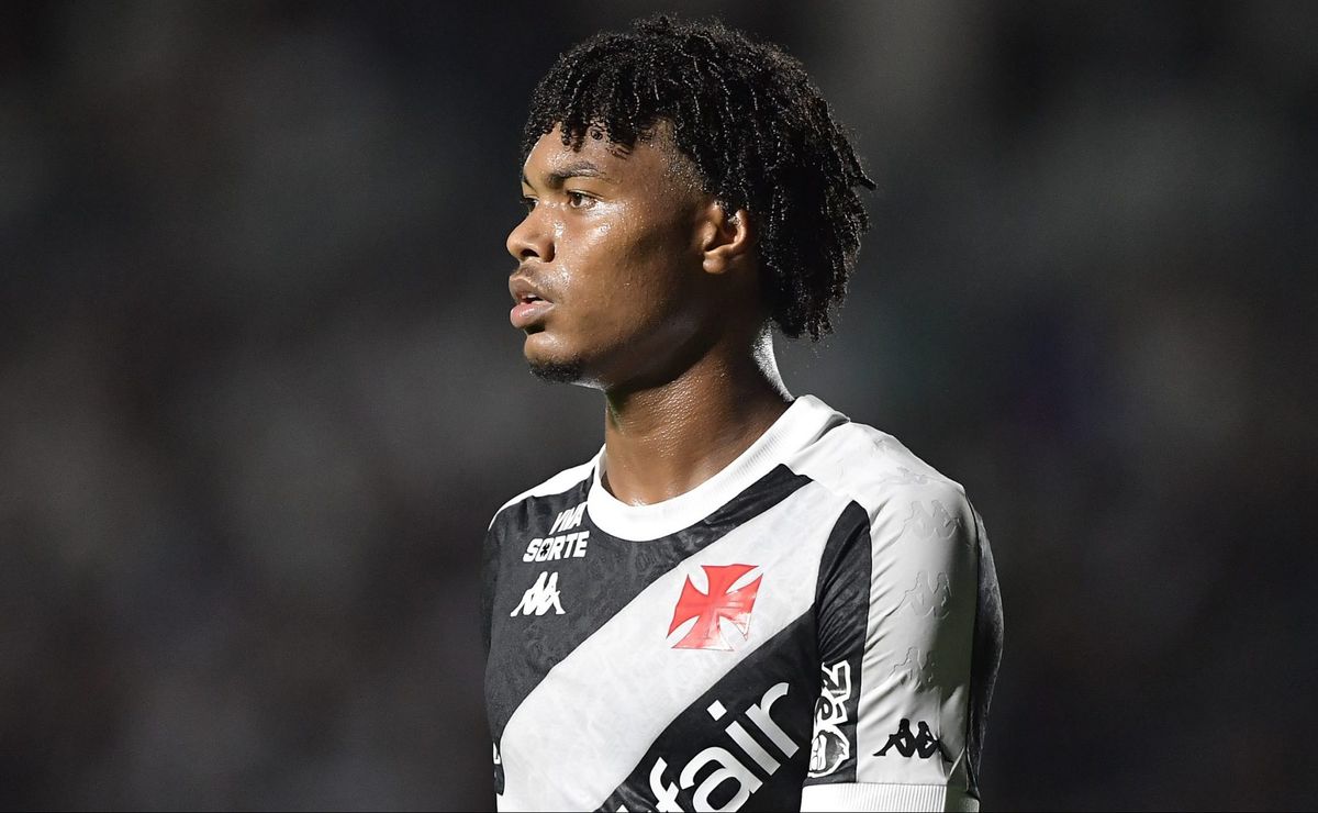 GB chama a atenção de Fernando Diniz e deve aparecer entre os titulares do Vasco