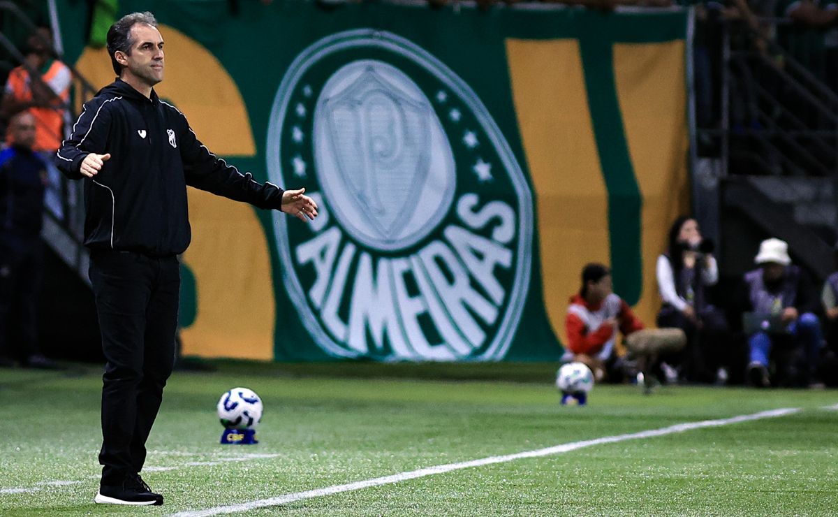 “Sempre complicado”; Léo Condé elogia Palmeiras de Abel Ferreira, mas valoriza empenho do Ceará