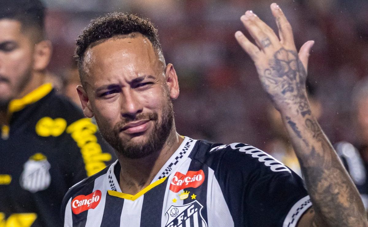 Neymar saindo do Santos e contratado pelo Flamengo para o Super Mundial tem pedido da Nação