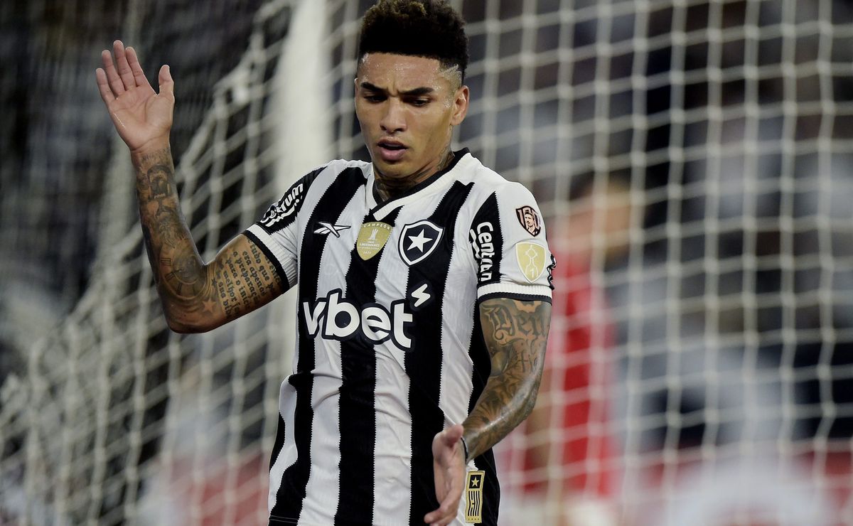 Nottingham Forest, Arsenal e Fulham disputam a contratação de Igor Jesus, do Botafogo