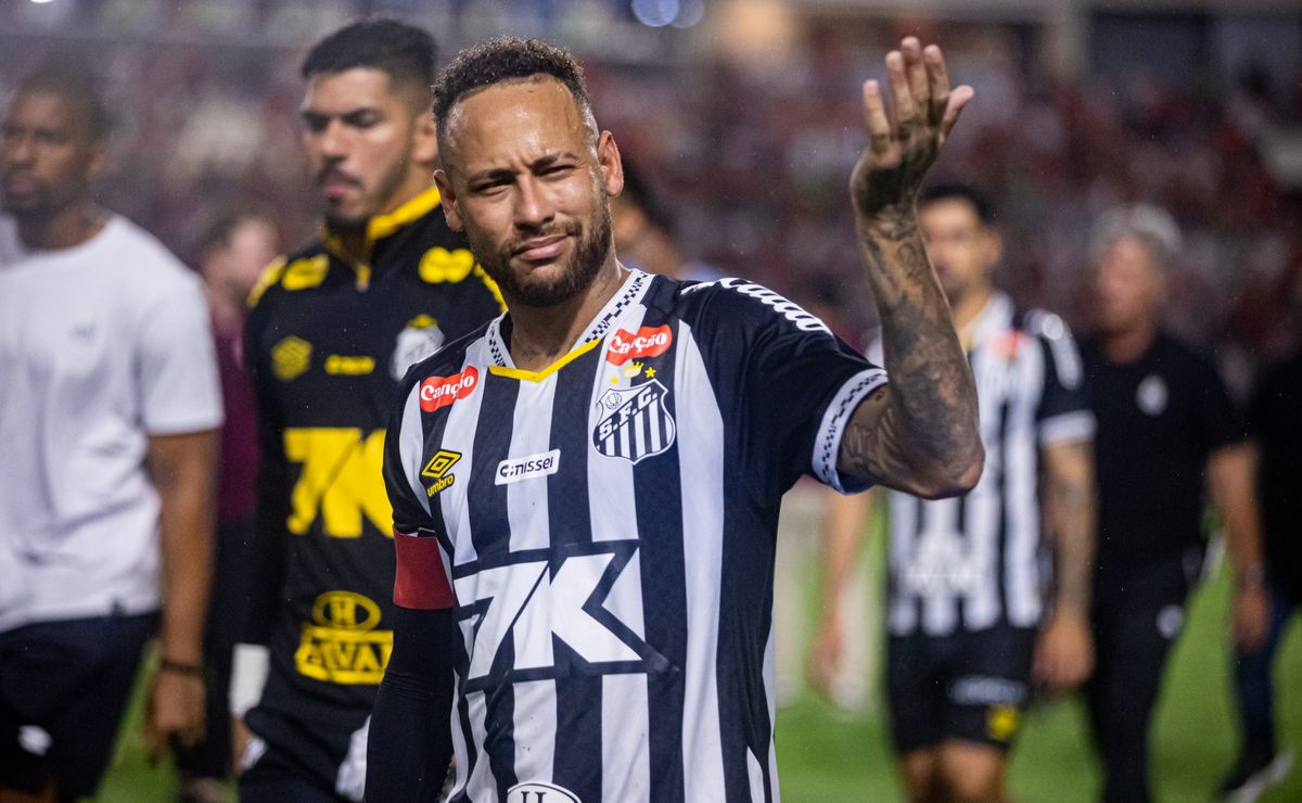 Santos em crise: diretoria planeja reforços na janela, mas prioriza reação imediata com elenco atual