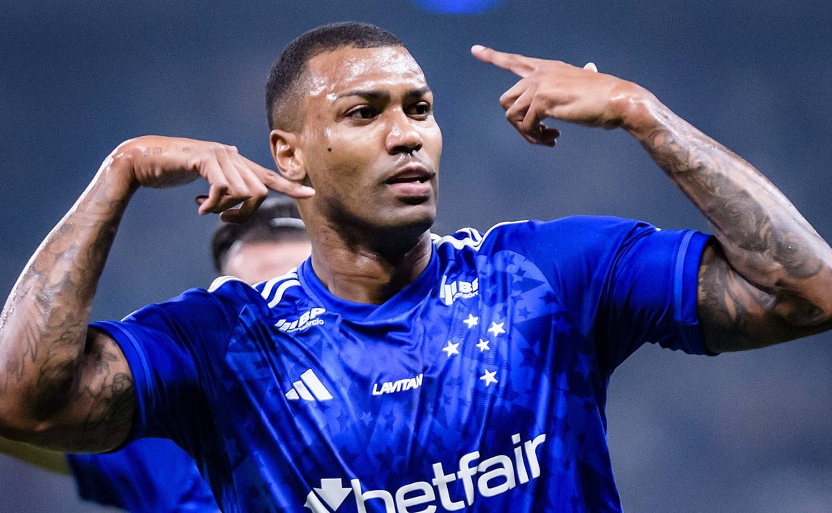 Grêmio ainda não abriu negociações e Walace deve seguir no Cruzeiro, afirma jornalista