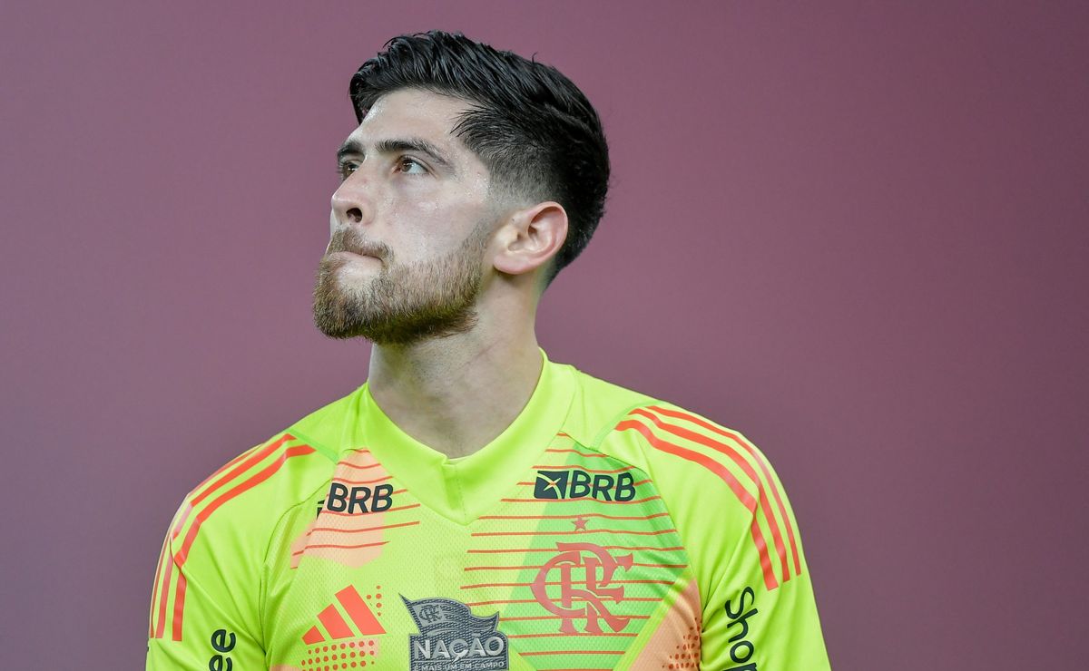 Flamengo avança em renovação com Agustín Rossi antes da Copa do Mundo de Clubes