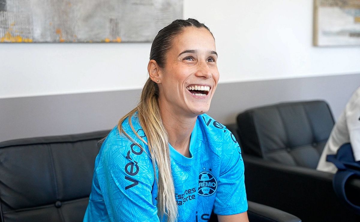 Meia do Grêmio é convocada para defender a Seleção da Colômbia em amistosos