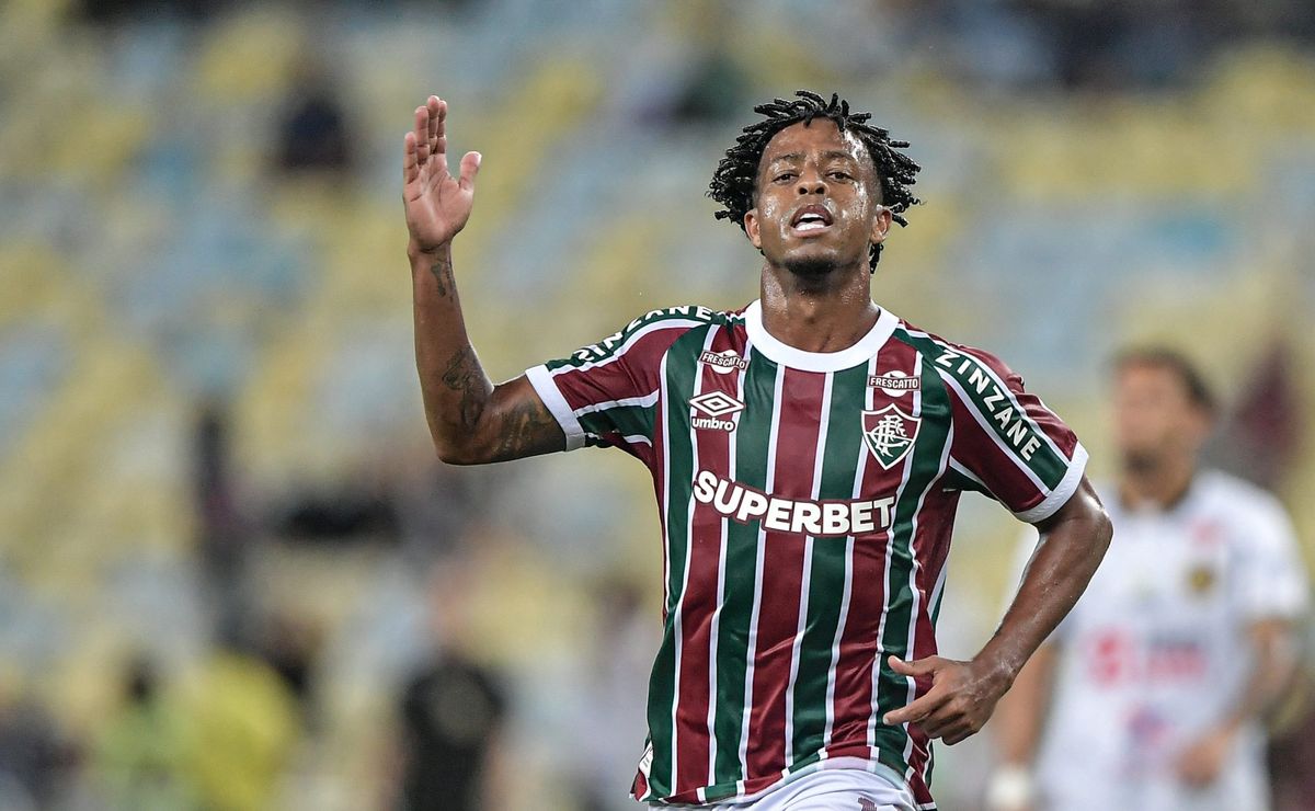 Keno fica fora do clássico contra o Vasco pelo terceiro jogo seguido