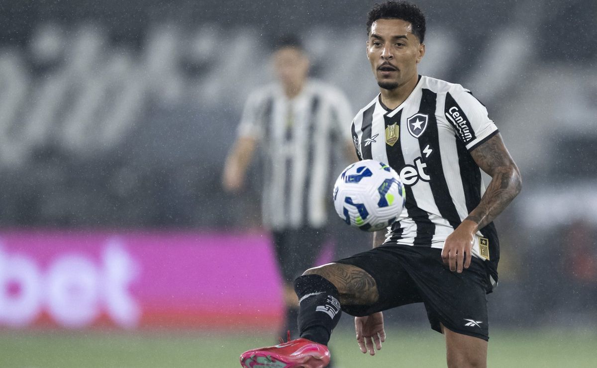 Botafogo confia no meio-campo atual e descarta reforço após desistência por Wendel