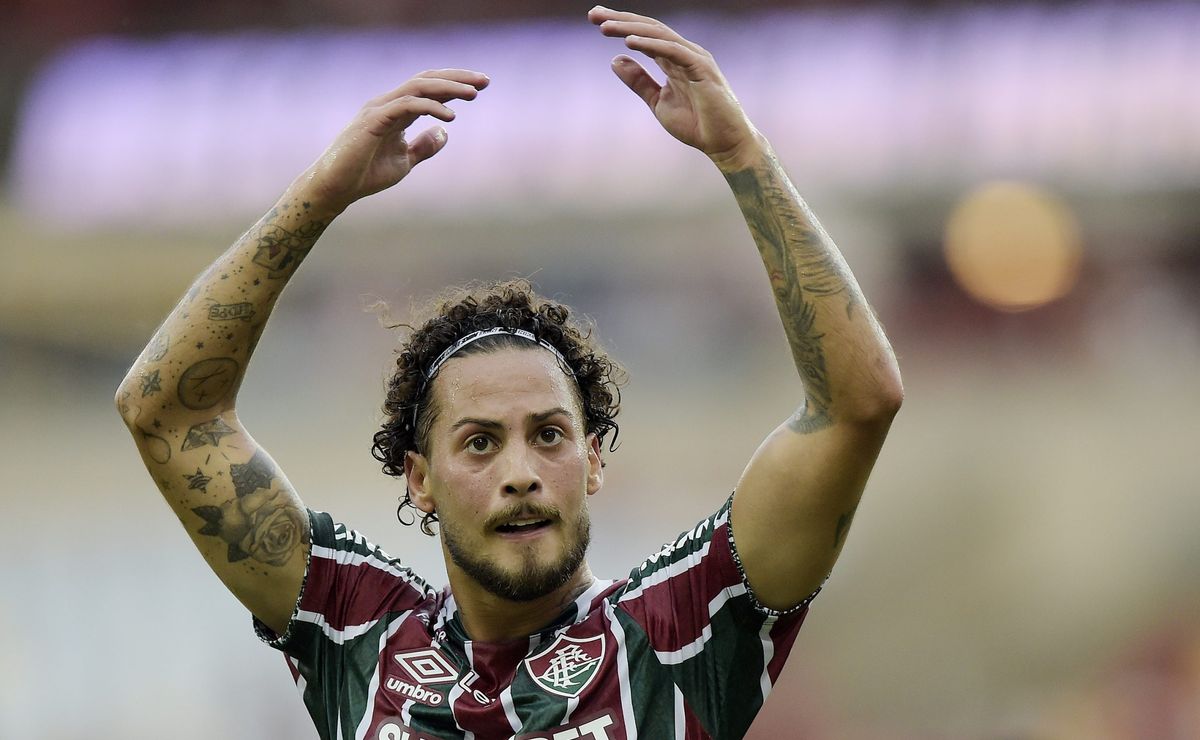 Guga revela profecia antes do Fla-Flu e vira herói com golaço no Maracanã