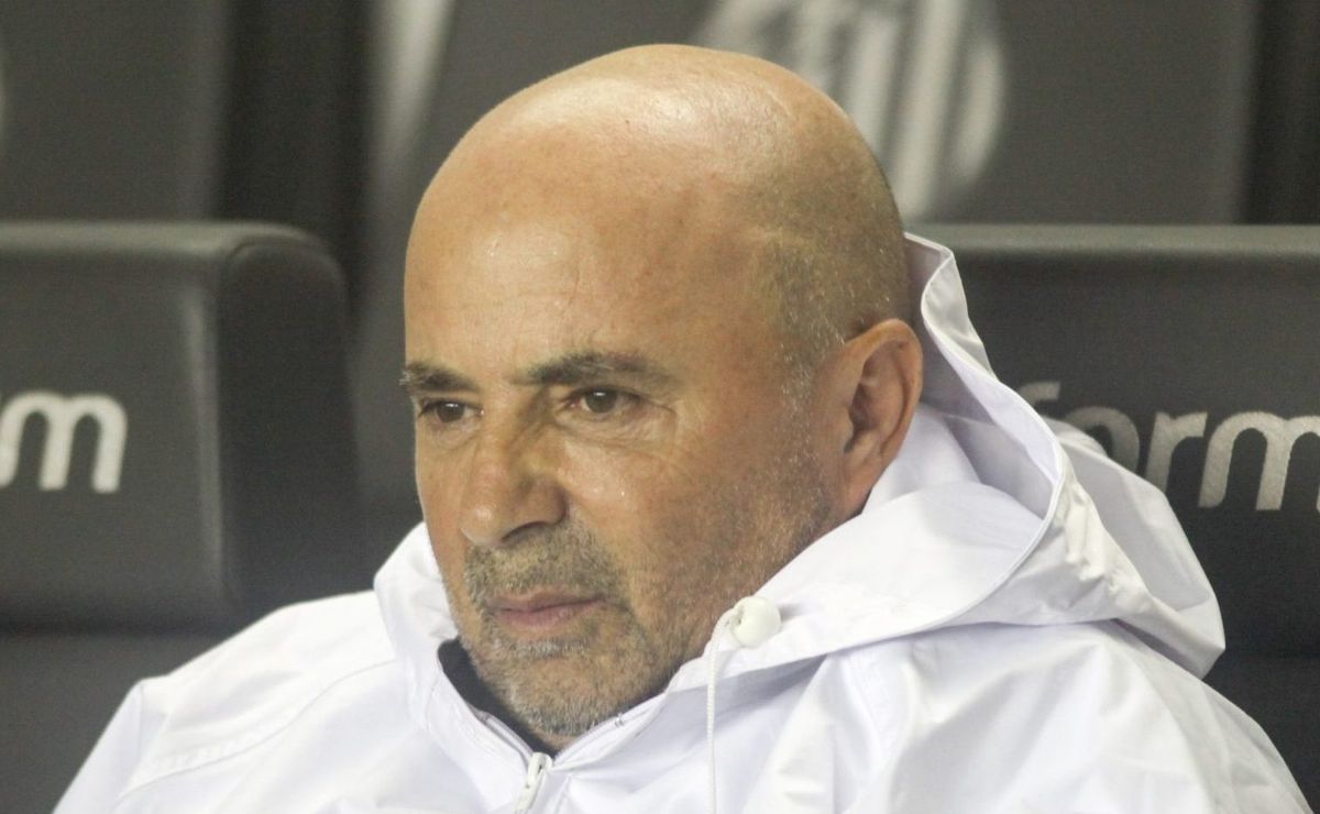 Sampaoli impõe condição para voltar ao Santos e exige a saída de Pedro Martins