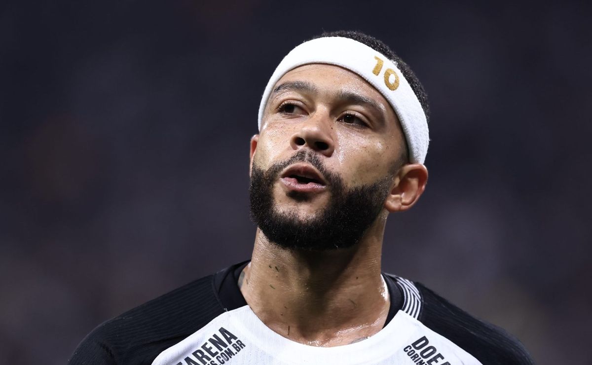 “É nojento”; Memphis Depay dispara contra arbitragem de Rafael Rodrigo Klein após empate do Corinthians