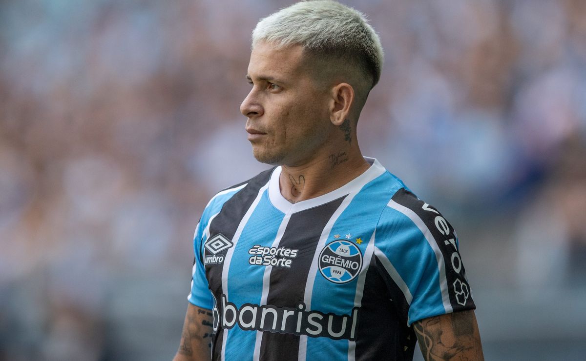 Grêmio pode ter nova chance com Soteldo após Santos avaliar saída do atacante