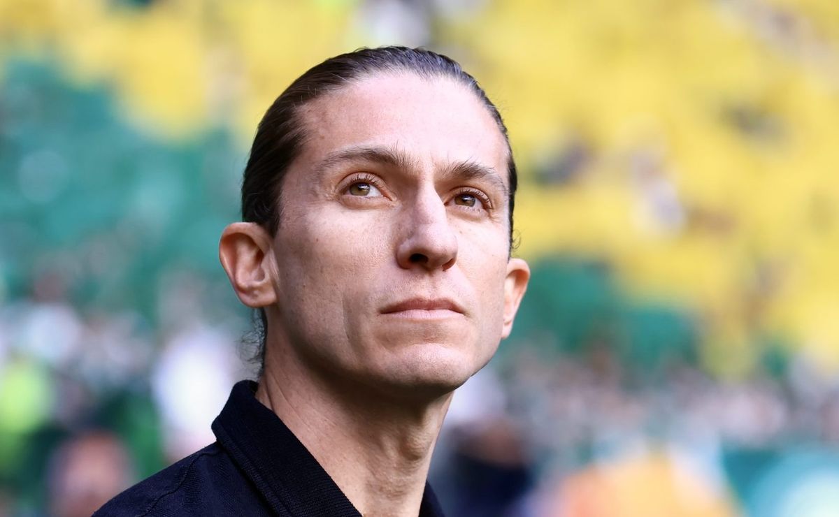 Patrocinador Master decide colocar craque midiático no Flamengo de Filipe Luís e Neymar é um dos citados