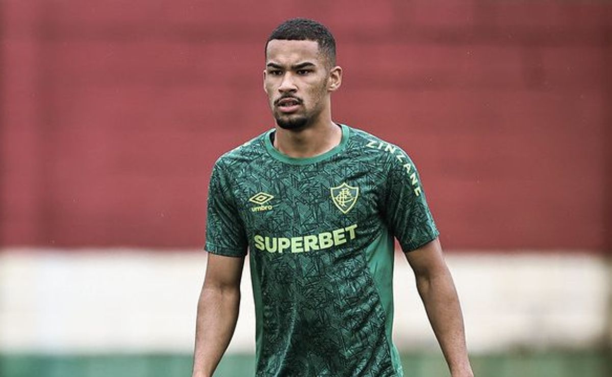 Fluminense não renovará contrato de Victor Hugo e volante deixará o clube