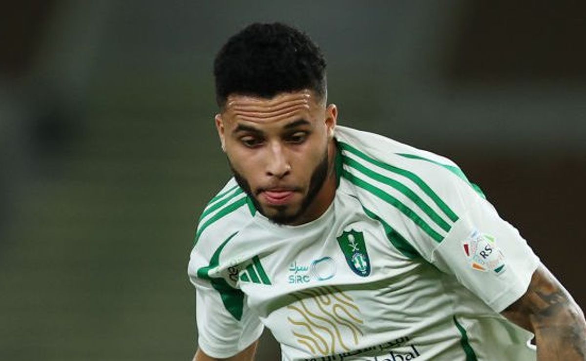 Botafogo quer contratar volante Alexsander, ex-Fluminense e atualmente no Al-Ahli